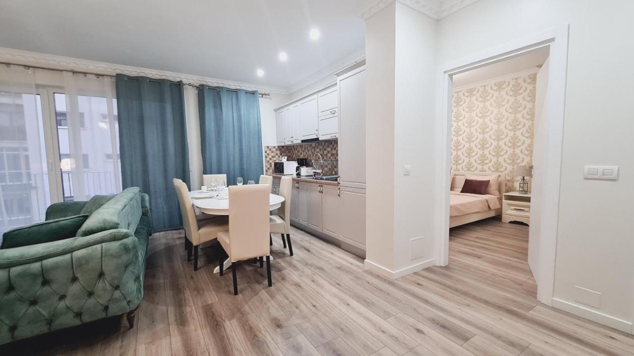 5* Luxury Near Avram Iancu Sq New. Private Parking Apartment คลูจ-นาโปกา ภายนอก รูปภาพ